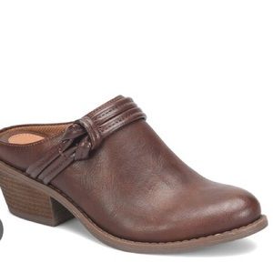 NWT EUROSOFT BY SOFTT AMELIA REDWOOD MULES CLOGS 6